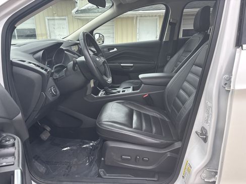 Used 2018 Ford Escape SEL image 13