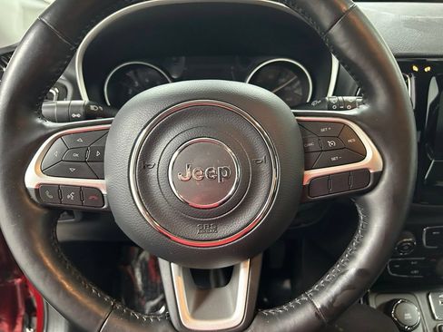 Used 2019 Jeep Compass Latitude AWD/4WD image 18