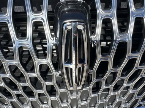 New 2025 Lincoln Corsair FWD w/ Equipment Group 101A image 7