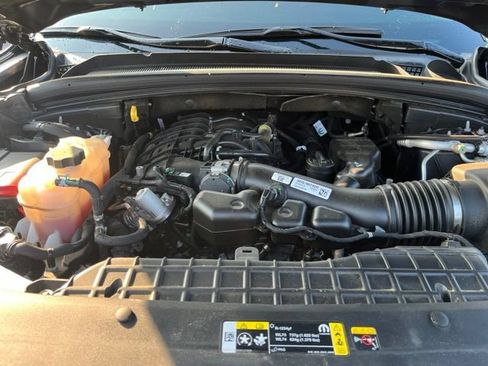 Used 2023 Jeep Grand Cherokee Limited RWD image 36