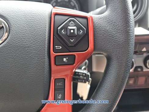 Used 2023 Toyota Tacoma SR AWD/4WD image 20