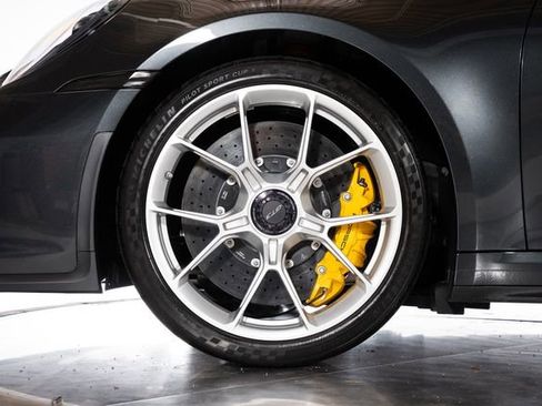 Used 2024 Porsche 911 GT3 RWD image 10