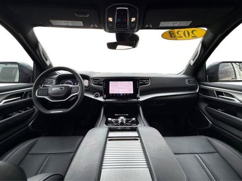 Used 2024 Jeep Wagoneer Series II w/ Convenience Group I AWD/4WD image 22