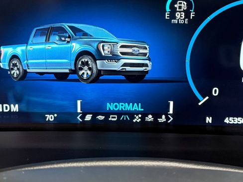 Used 2023 Ford F150 Lariat w/ Equipment Group 502A High image 21