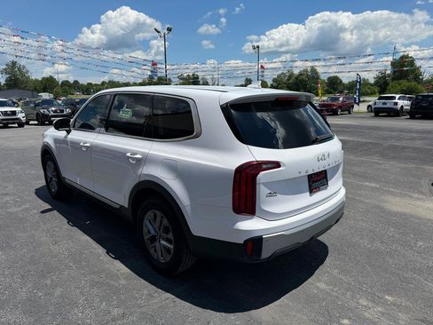 Used 2023 Kia Telluride LX FWD image 7