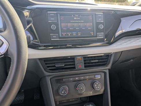 Used 2022 Volkswagen Taos S image 19