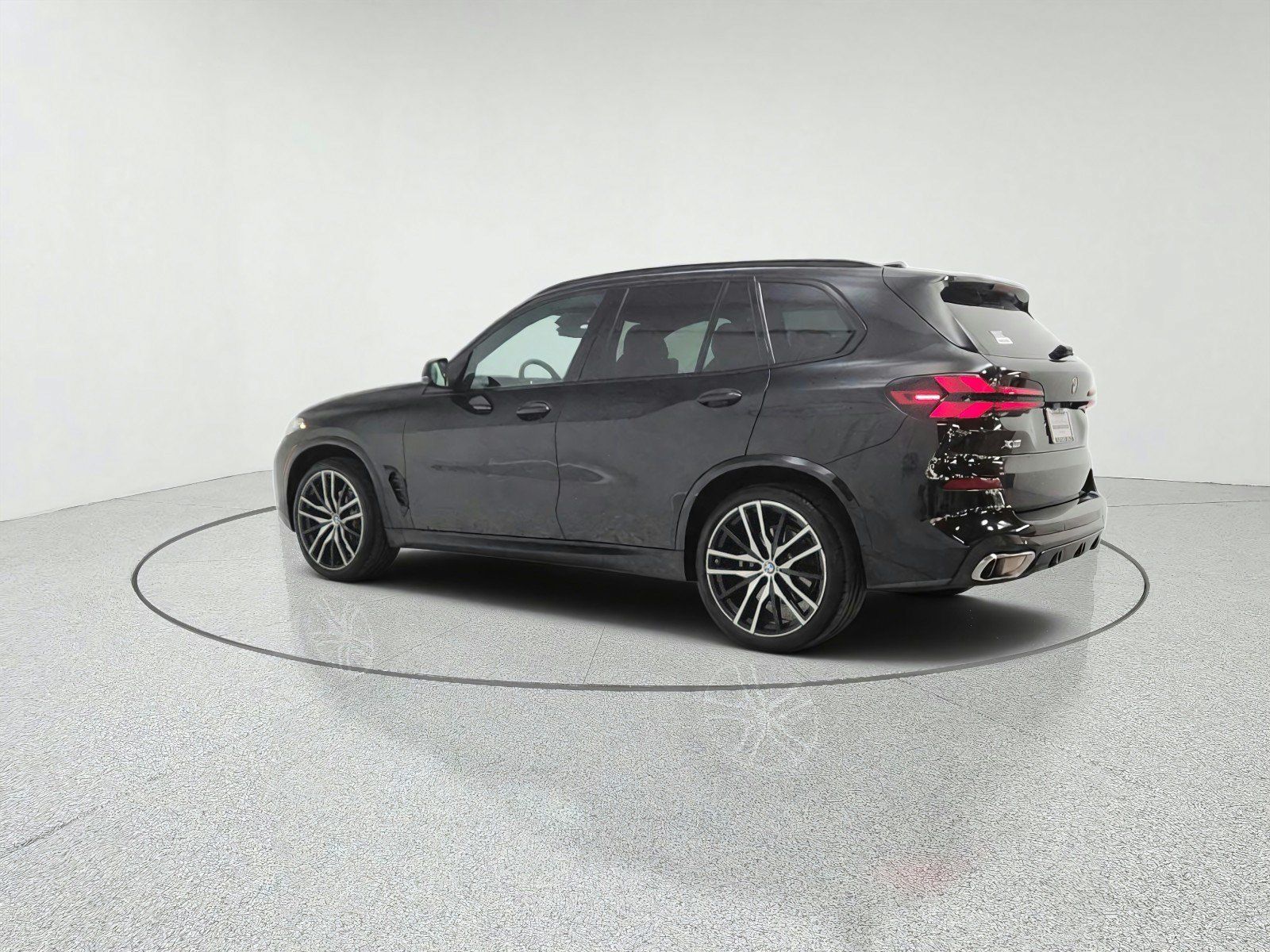 Used 2024 BMW X5 xDrive40i w/ M Sport Package AWD/4WD image 7