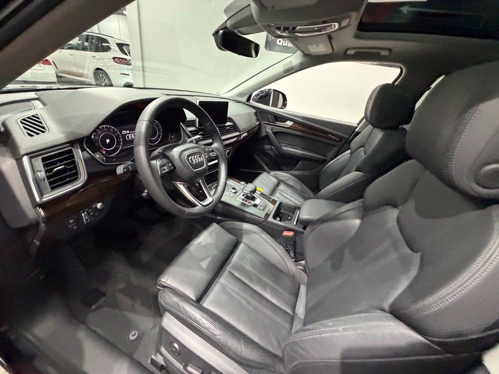 Used 2019 Audi Q5 Prestige w/ Prestige Package AWD/4WD image 16