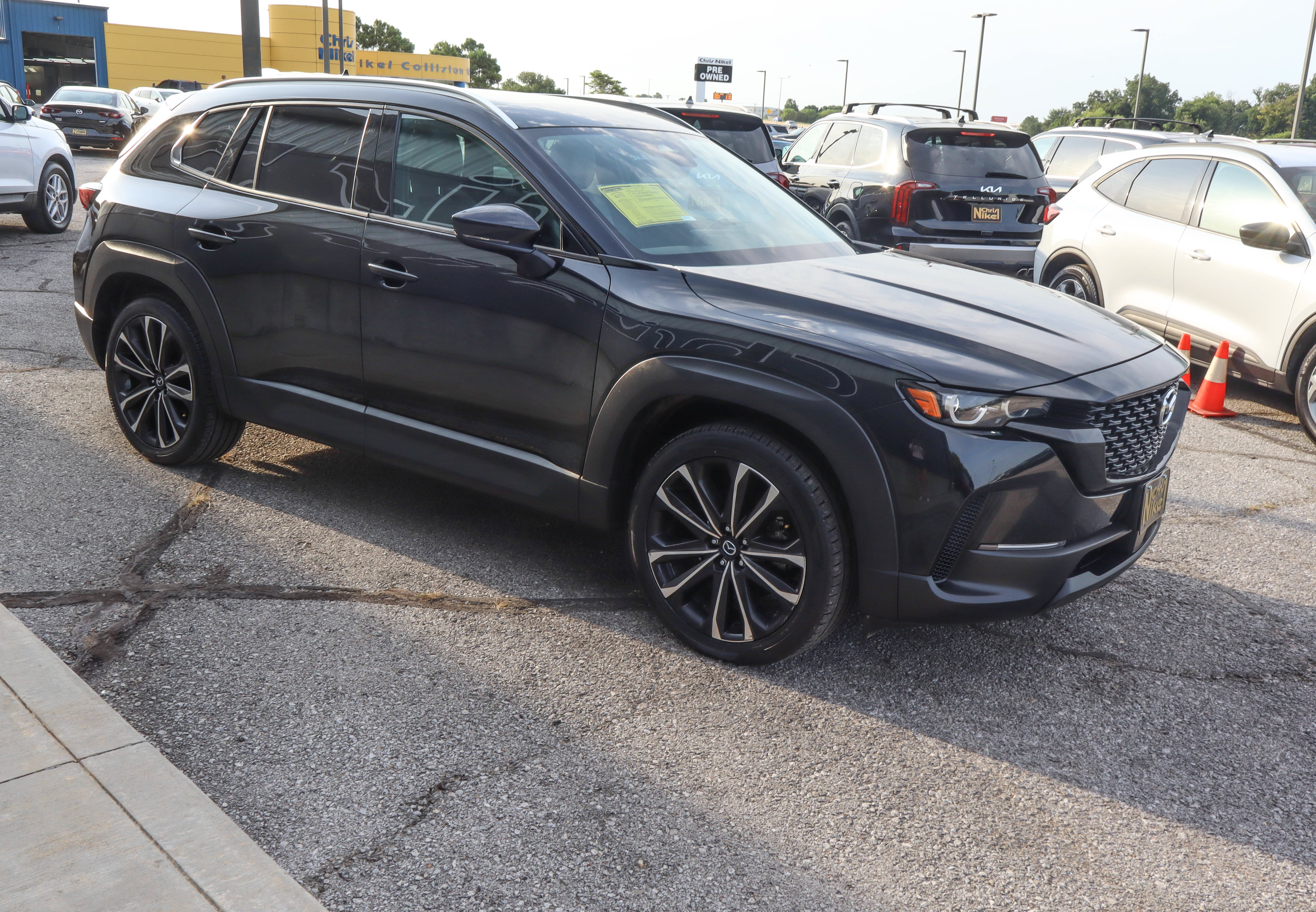 Used 2025 MAZDA CX-50 AWD 2.5 S w/ Premium Plus Pkg image 3