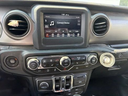 Used 2020 Jeep Gladiator Sport w/ Quick Order Package 24S AWD/4WD image 13