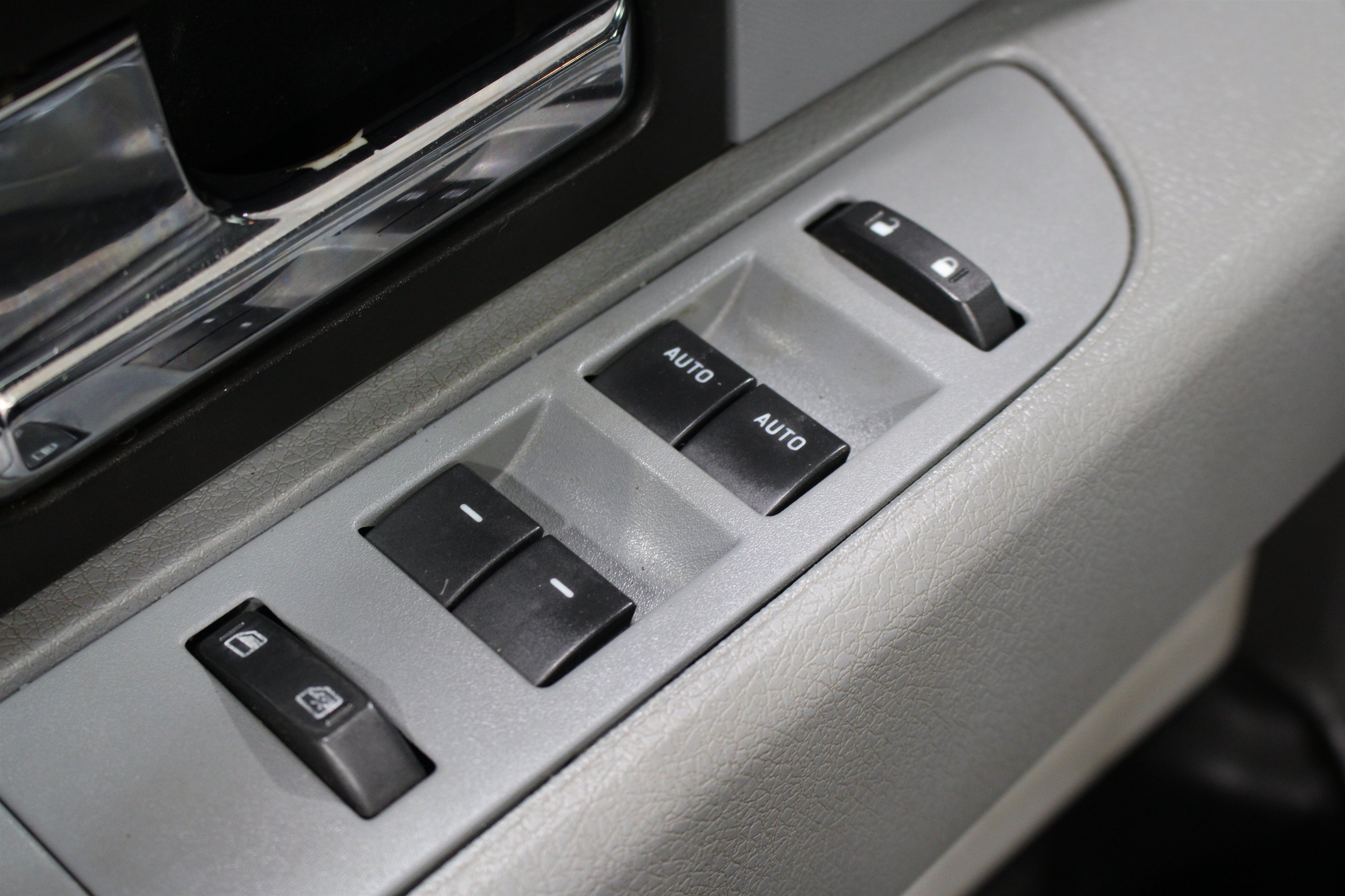 Used 2013 Ford F150 STX w/ Mid Equipment Group AWD/4WD image 7