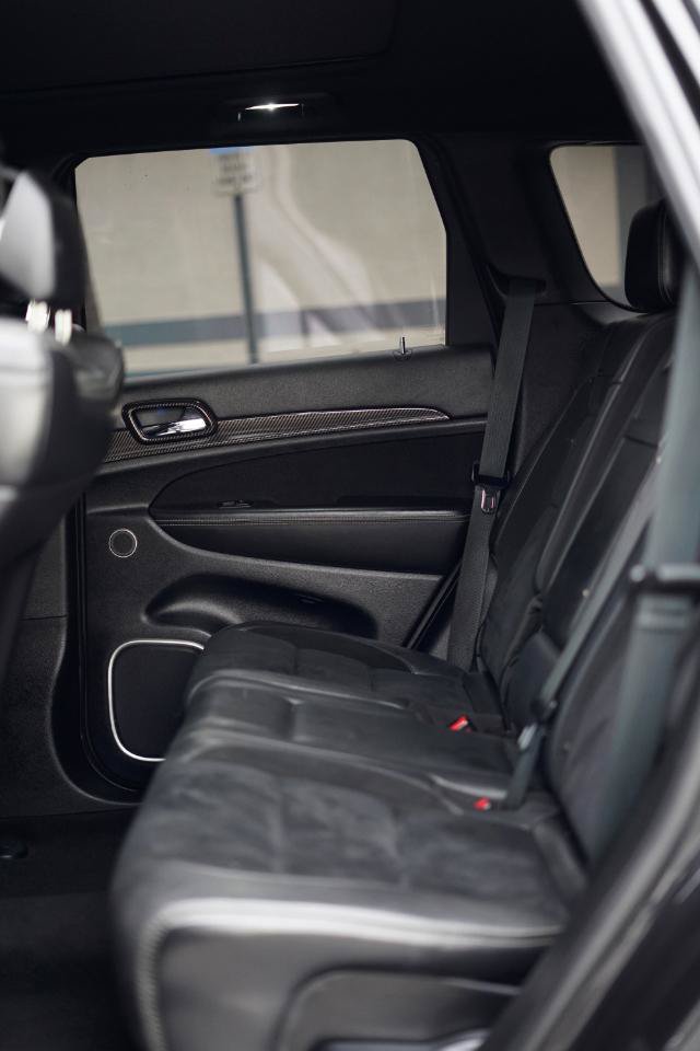 Used 2014 Jeep Grand Cherokee SRT8 w/ Luxury Group II AWD/4WD image 18
