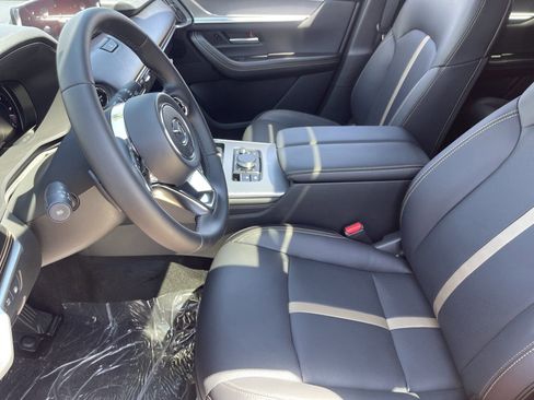 New 2025 MAZDA CX-70 Plug-In Hybrid w/ Premium Plus image 23