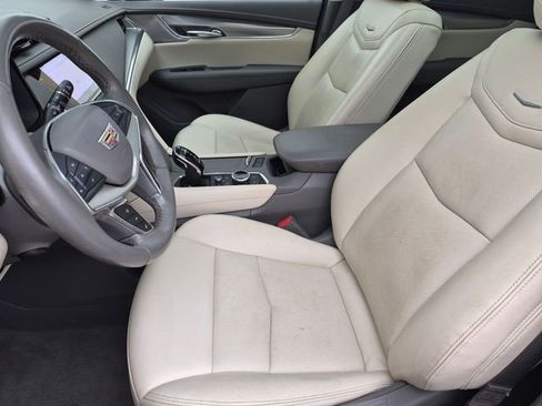Certified 2023 Cadillac XT5 Premium Luxury AWD/4WD image 22