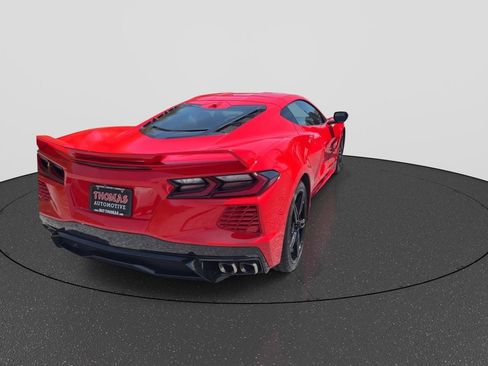 Used 2022 Chevrolet Corvette Stingray Premium Cpe w/ Z51 Performance Package RWD image 8