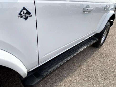 Used 2021 Ford Bronco Outer Banks AWD/4WD image 11