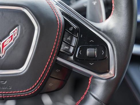 Used 2022 Chevrolet Corvette Stingray Premium Conv w/ Z51 Performance Package image 31