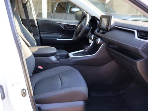 Used 2020 Toyota RAV4 LE w/ All Weather Liner Package FWD image 18