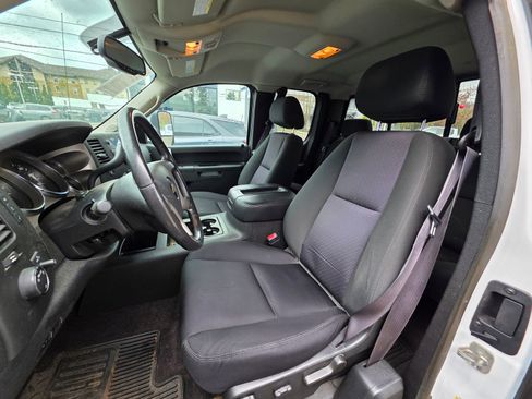 Used 2012 Chevrolet Silverado 2500 LT w/ Interior Plus Package image 11