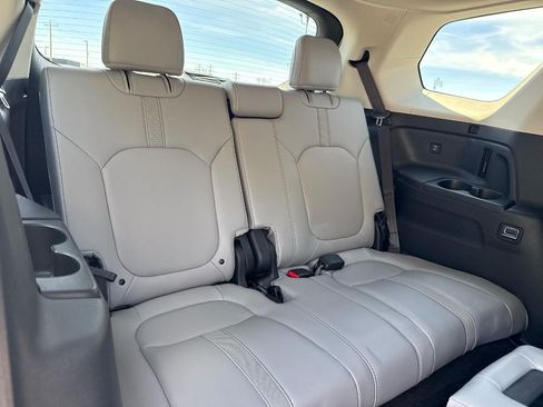 Certified 2025 Honda Pilot EX-L image 12