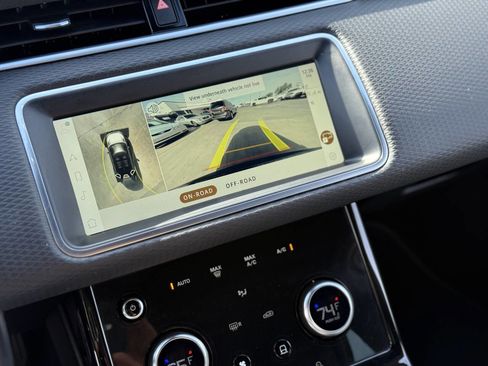 Used 2021 Land Rover Range Rover Evoque S image 11