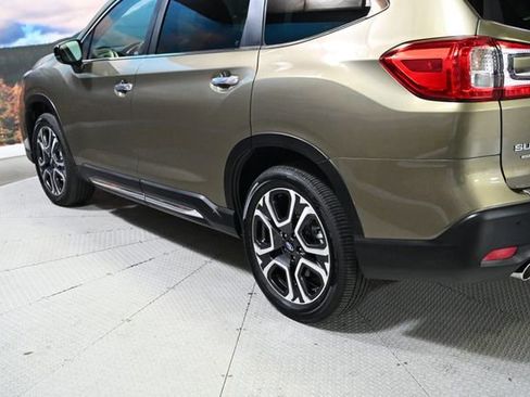 Used 2025 Subaru Ascent Touring w/ Popular Package #2 AWD/4WD image 8