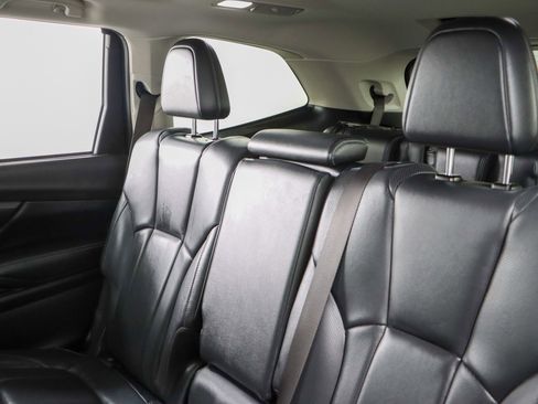 Used 2020 Subaru Ascent Limited w/ Popular Package #2A image 24