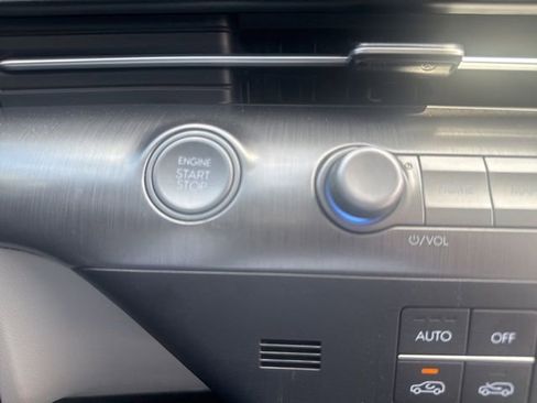 Used 2025 Hyundai Kona SEL image 14