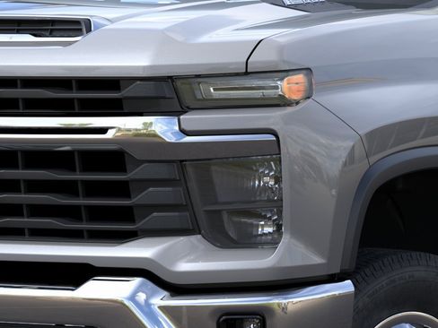 New 2026 Chevrolet Silverado 3500 LT AWD/4WD image 34