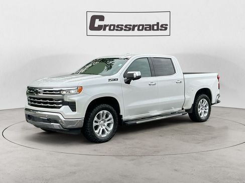 Used 2022 Chevrolet Silverado 1500 LTZ w/ LTZ Premium Package AWD/4WD image 1