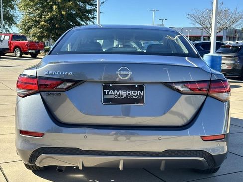 Used 2024 Nissan Sentra S image 3
