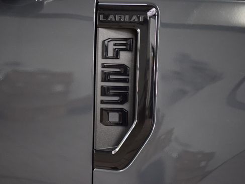 Used 2021 Ford F250 Lariat AWD/4WD image 14