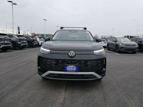 New 2026 Volkswagen Tiguan SE AWD/4WD image 14