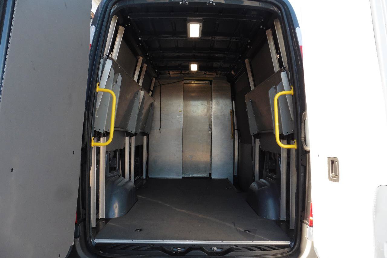 Used 2019 Mercedes-Benz Sprinter 144 image 3