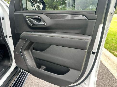 Used 2024 GMC Yukon XL AT4 w/ Technology Package AWD/4WD image 33