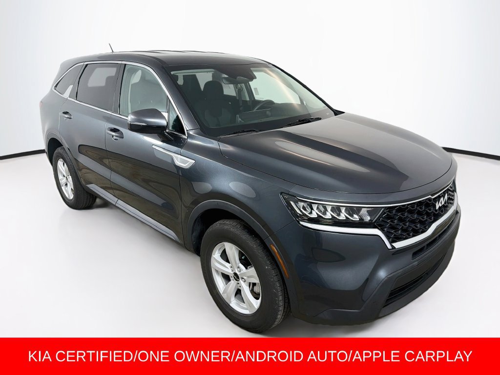 Certified 2023 Kia Sorento LX AWD/4WD image 3