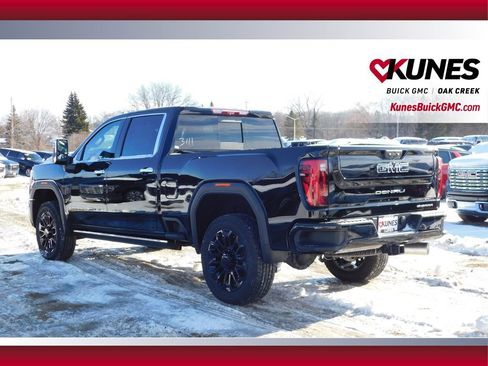 New 2026 GMC Sierra 2500 Denali w/ Denali Reserve Package image 7