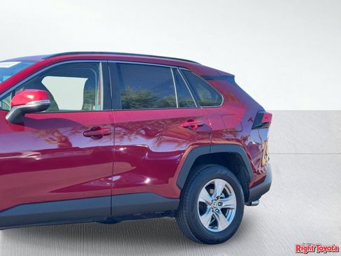 Certified 2025 Toyota RAV4 XLE FWD image 9