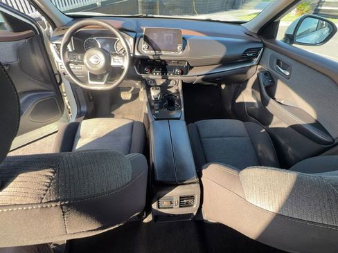 Used 2023 Nissan Rogue SV FWD image 28