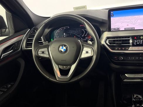 Used 2025 BMW X4 xDrive30i AWD/4WD image 16