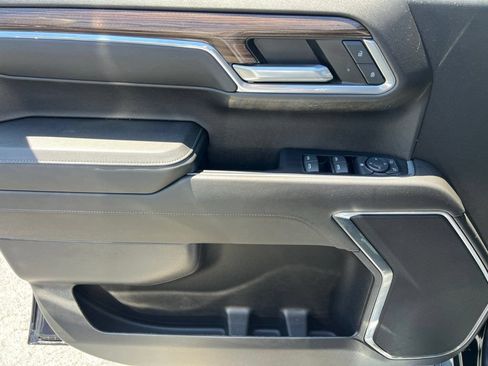 Used 2023 Chevrolet Silverado 1500 LT w/ Z71 Off-Road Package AWD/4WD image 15
