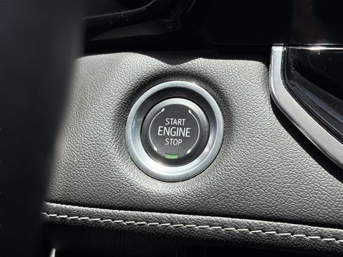 Used 2024 Chevrolet Colorado LT w/ LT Convenience Package RWD image 28