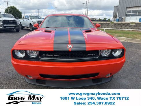 Used 2009 Dodge Challenger SRT8 w/ SRT Option Group II RWD image 8