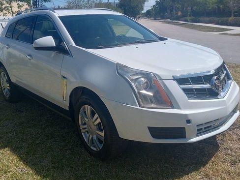 Used 2015 Cadillac SRX Luxury FWD image 4