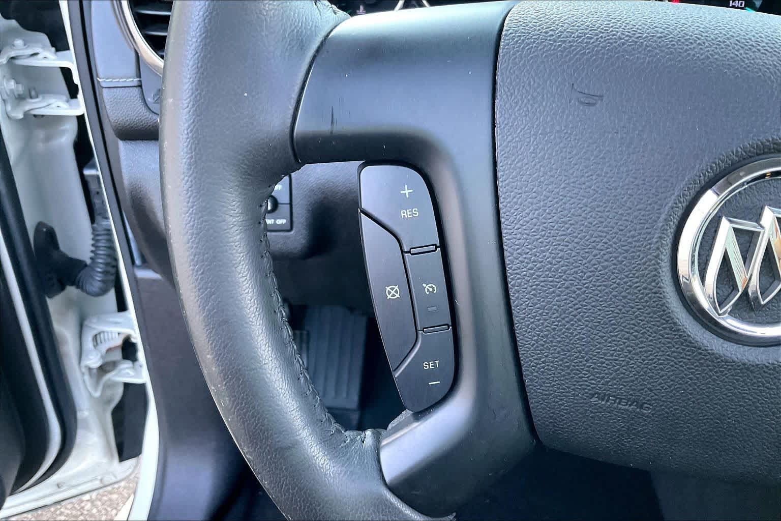 Used 2014 Buick Enclave Premium AWD/4WD image 23
