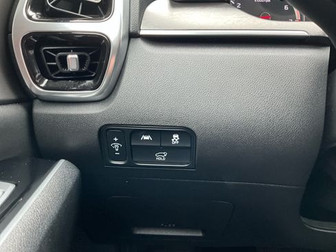 Used 2022 Kia Sorento SX FWD image 19