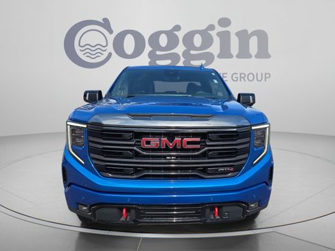Certified 2024 GMC Sierra 1500 AT4 w/ Technology Package AWD/4WD image 8