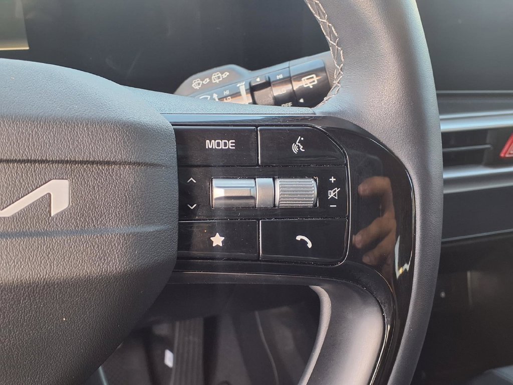 Certified 2026 Kia Sorento S FWD image 14