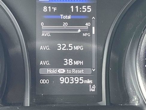 Used 2022 Toyota Camry SE FWD image 26