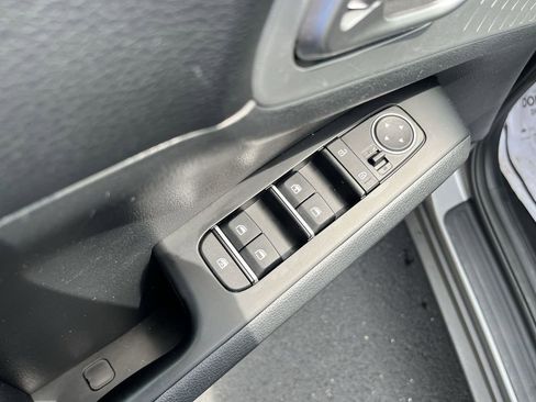 Certified 2025 Kia Soul LX w/ LX Technology Package FWD image 19